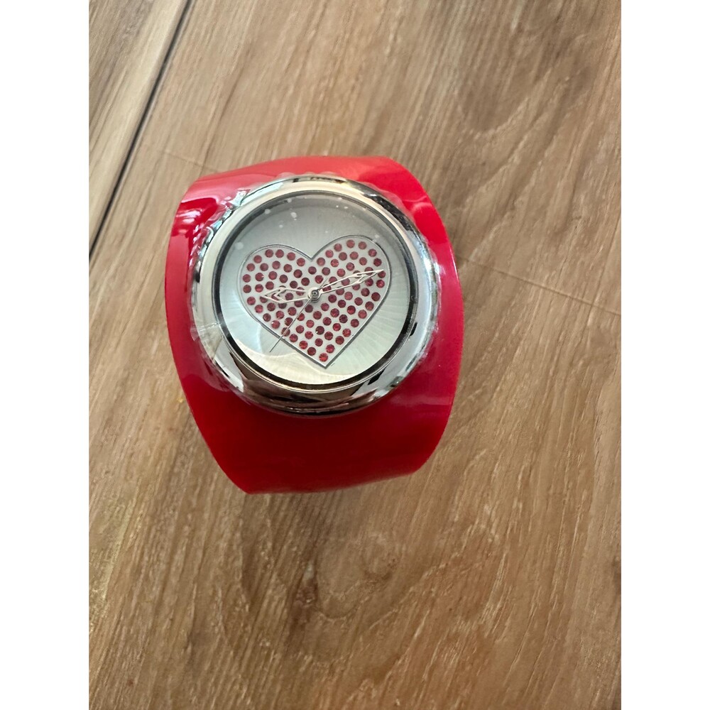 Vintage Y2K Heart Face Red Redin Watch Deadstock
